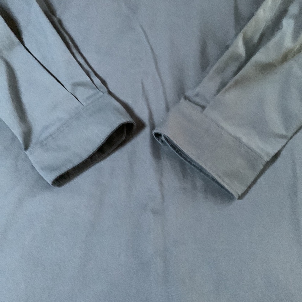 Men’s Carhartt navy, long sleeve shirt. Size L. Chest approx 24 inches - Picture 12 of 13